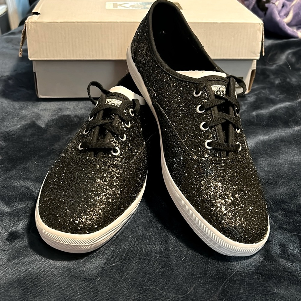 BRAND NEW Keds Glitter sneakers, Sz 9.